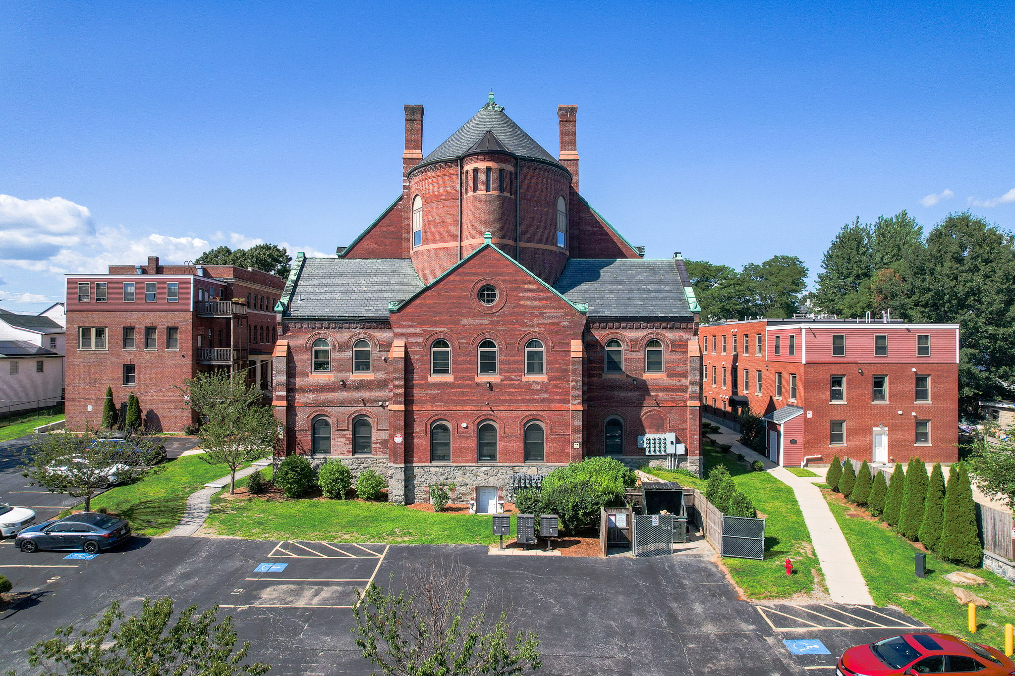 Property main image