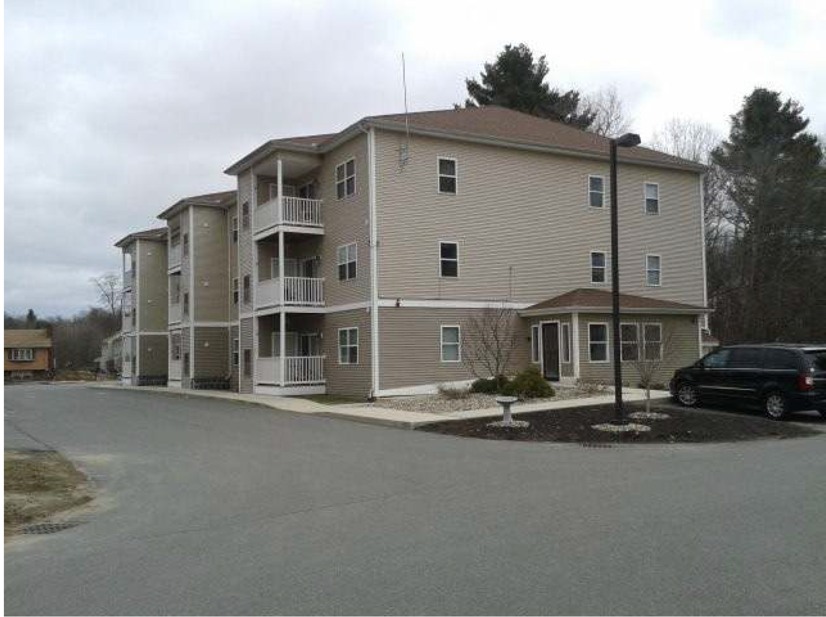 1360 Main St U102
