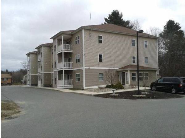 1360 Main St U305
