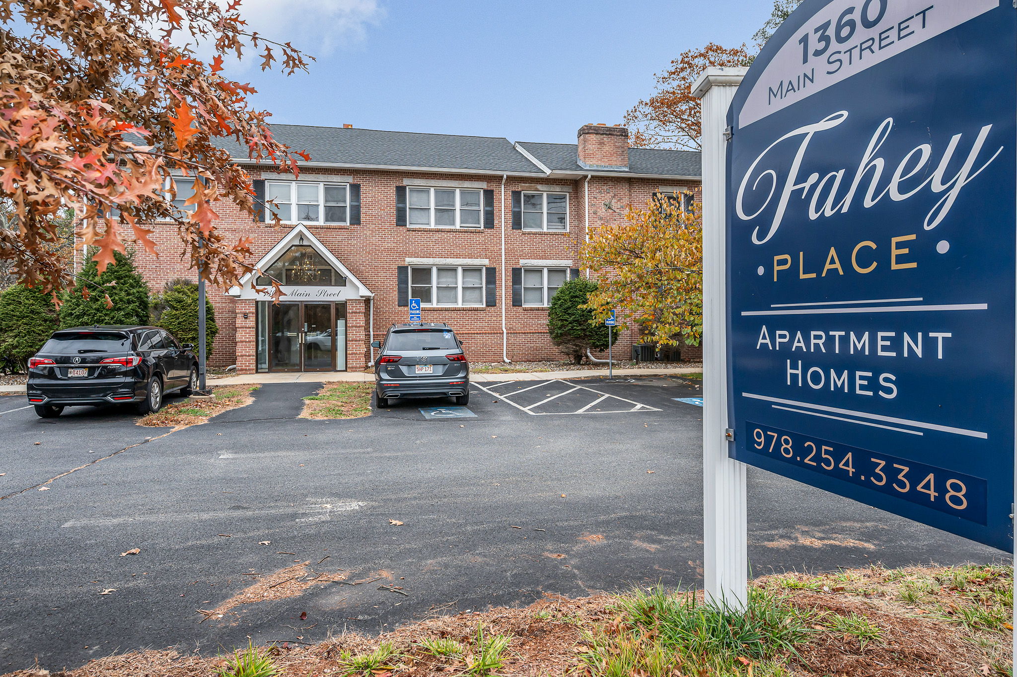 1360 Main St U401